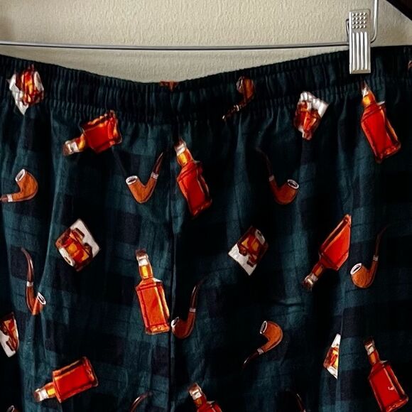 MENS XXL PAJAMA BOTTOMS SLEEP PANT LOUNGERS FLANNEL PIPE and WHISKEY THEME - Picture 6 of 6